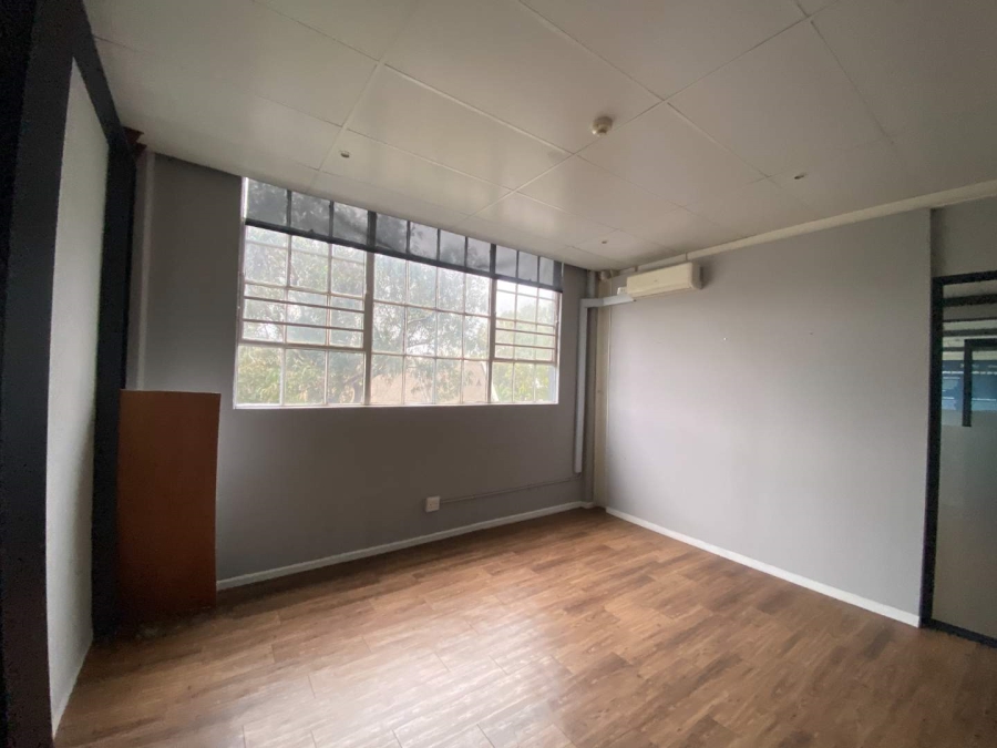 To Let commercial Property for Rent in Zonnebloem Western Cape